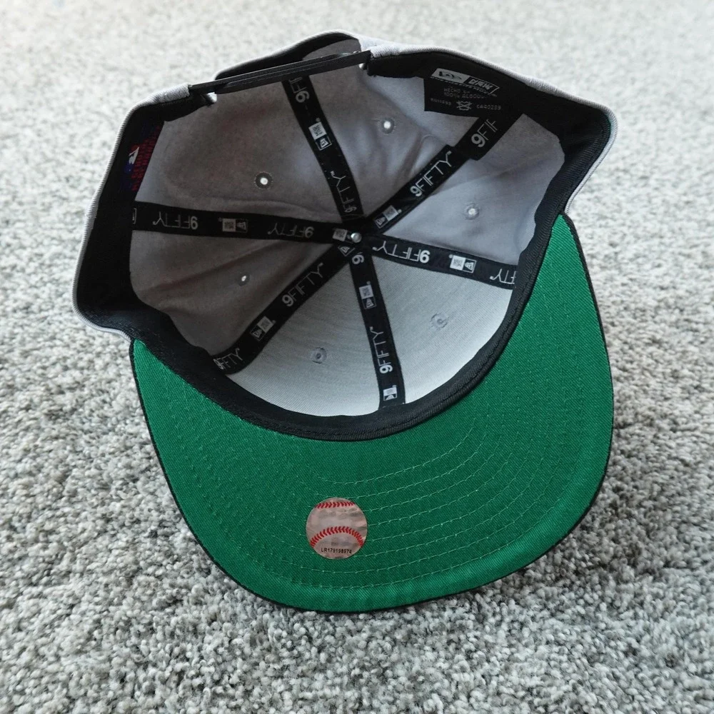 Miami Marlins Hat Cap Mens One Size Gray Black MLB‎ Baseball New Era Snap Back